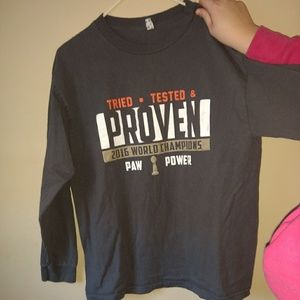 Long sleeve t-shirt